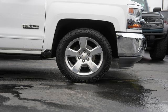 Used 2018 Chevrolet Silverado 1500 LT w/ Texas Edition image 8