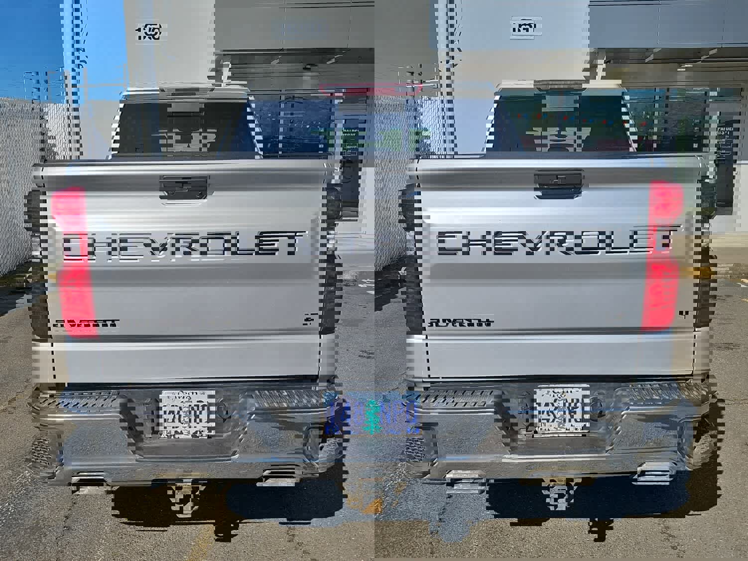 Used 2021 Chevrolet Silverado 1500 LT w/ Z71 Off-Road Package image 4