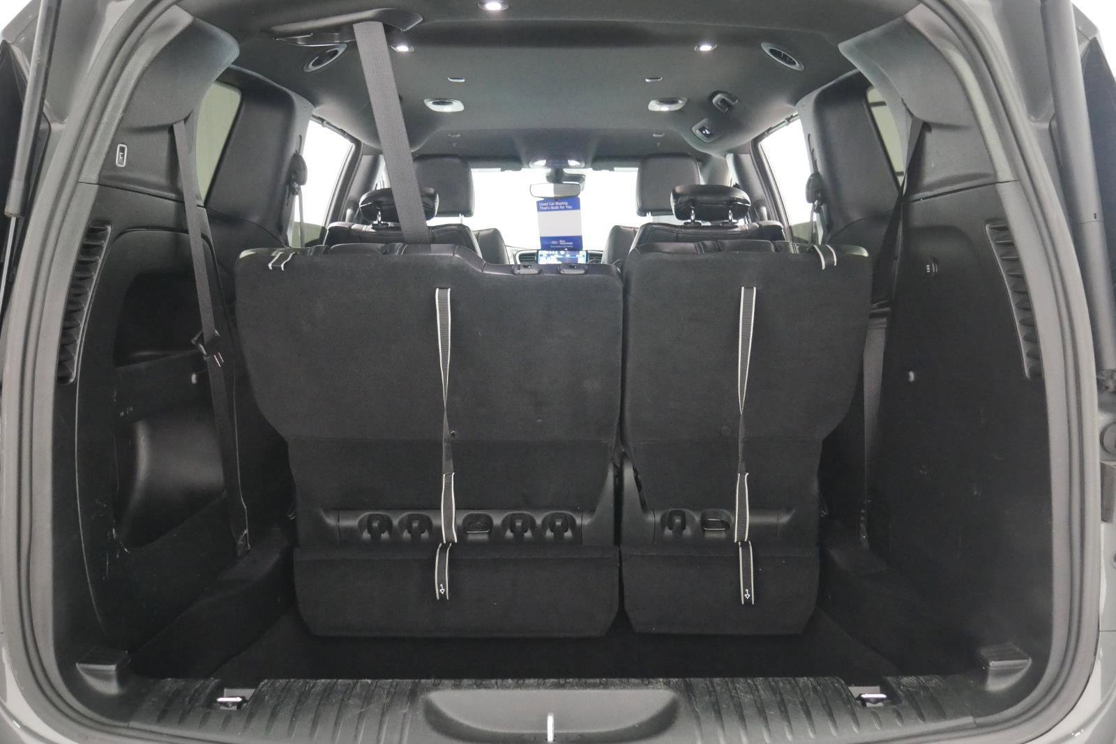 Used 2023 Chrysler Pacifica Touring-L w/ S Appearance Package image 27