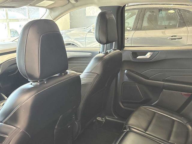 Certified 2024 Ford Escape Platinum AWD/4WD image 24