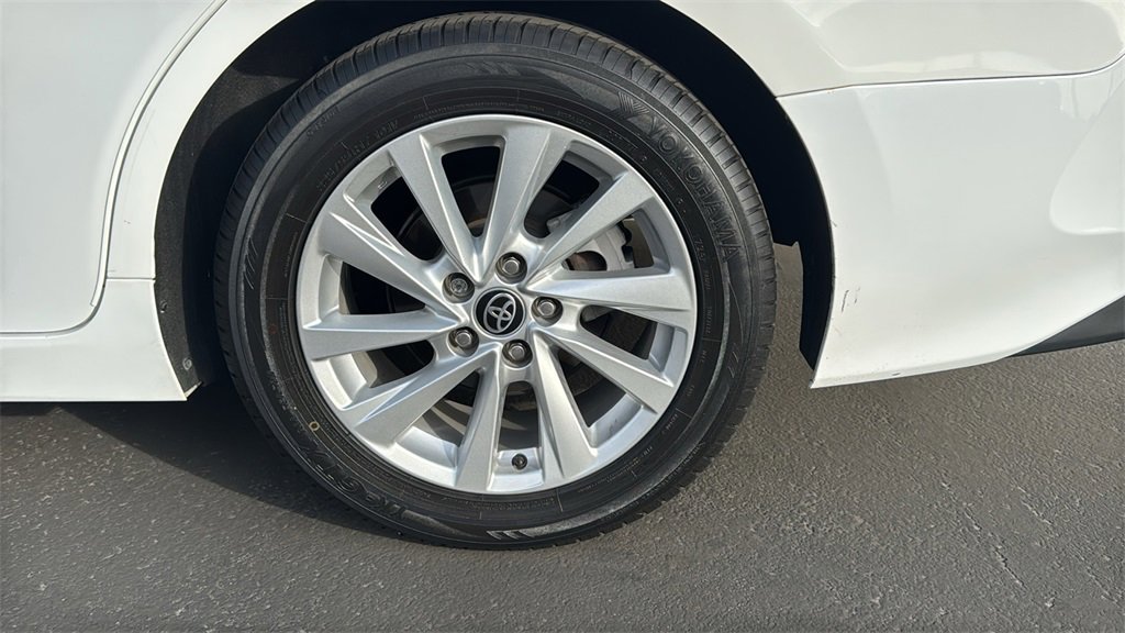 Used 2023 Toyota Camry LE image 8
