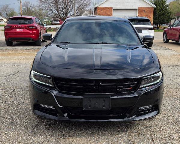 Used 2022 Dodge Charger SXT w/ Blacktop Package AWD/4WD image 8