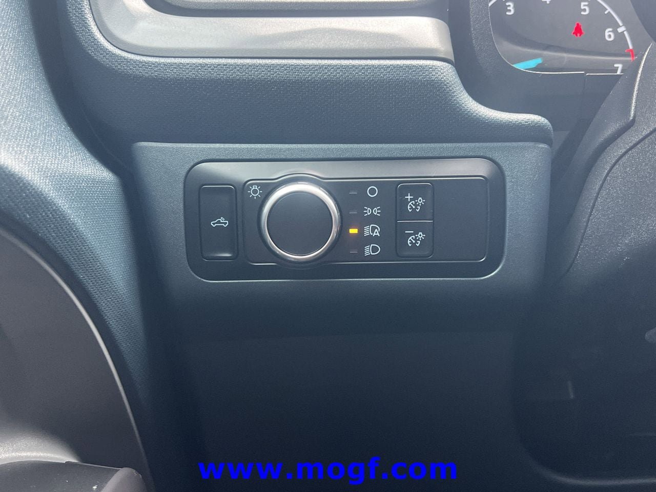 Certified 2024 Ford Maverick XL FWD image 13