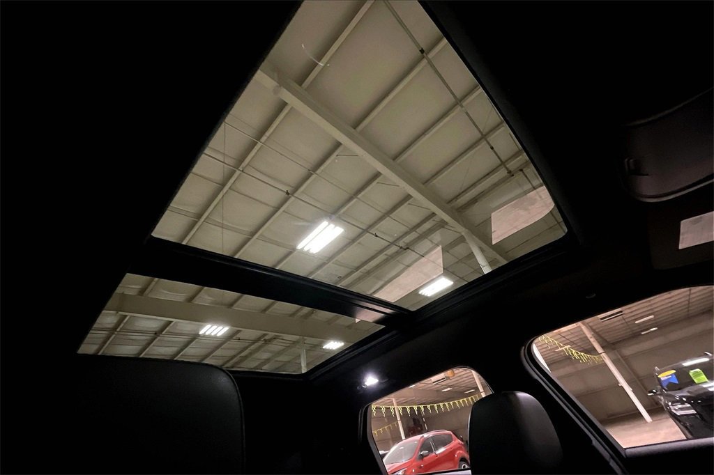 Used 2022 Chevrolet Blazer RS w/ Enhanced Convenience Package image 21