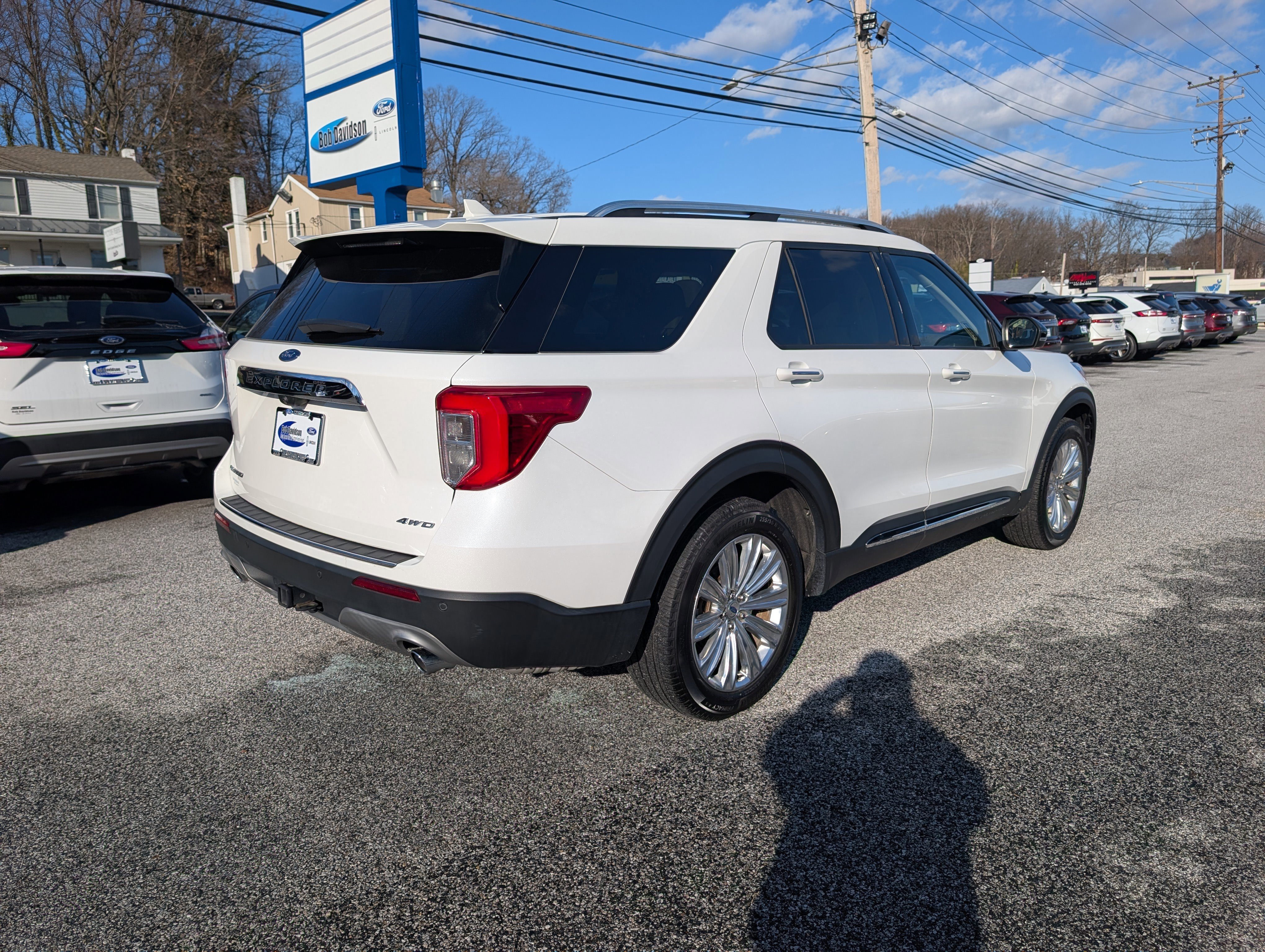 Certified 2023 Ford Explorer Limited w/ Limited Technology Package image 4