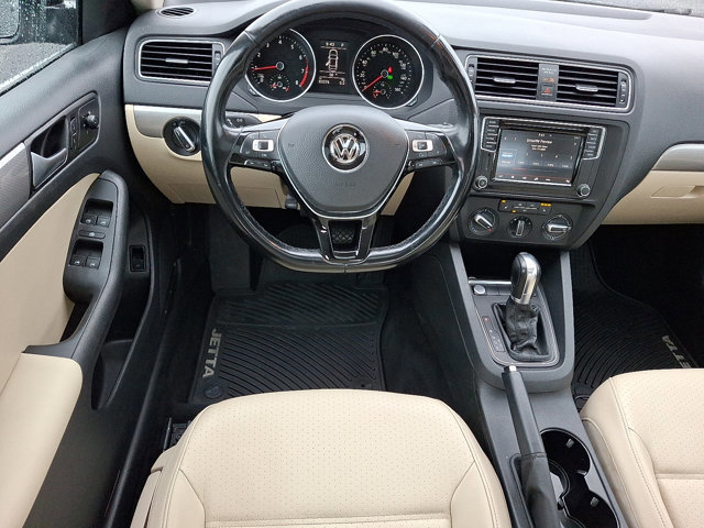 Used 2017 Volkswagen Jetta SE image 12