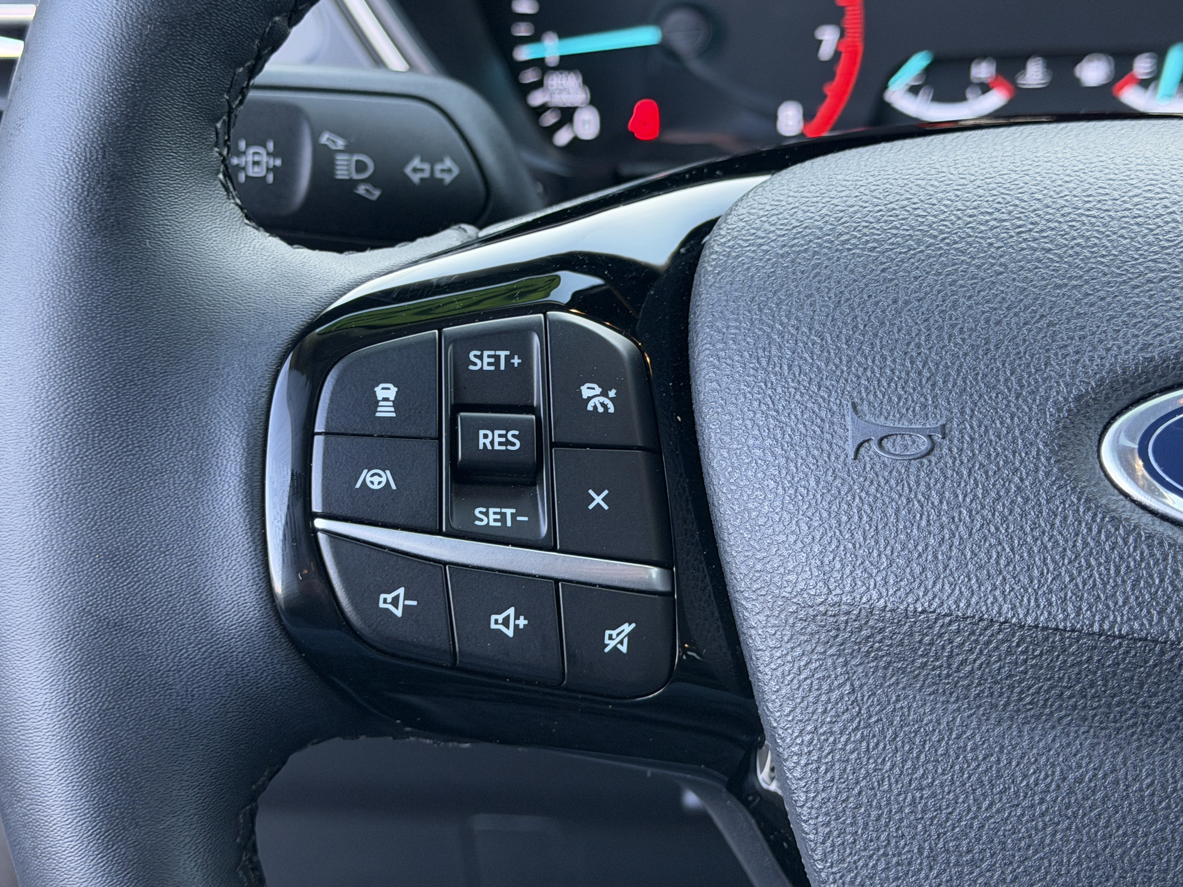 Certified 2022 Ford Escape SEL image 16