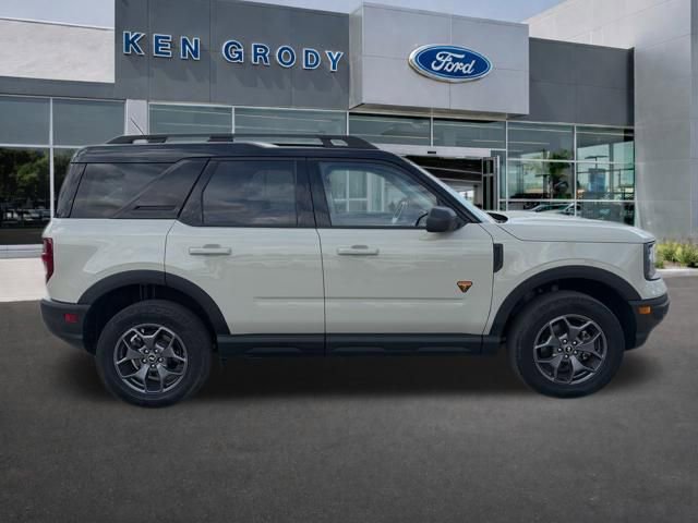 Certified 2024 Ford Bronco Sport Badlands w/ Premium Package AWD/4WD image 3