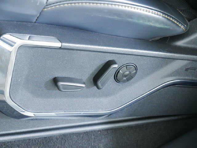 Certified 2024 Ford F350 Platinum AWD/4WD image 23