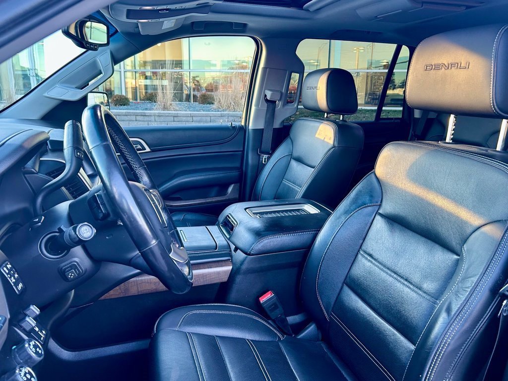 Used 2018 GMC Yukon Denali w/ Denali Ultimate Package image 8