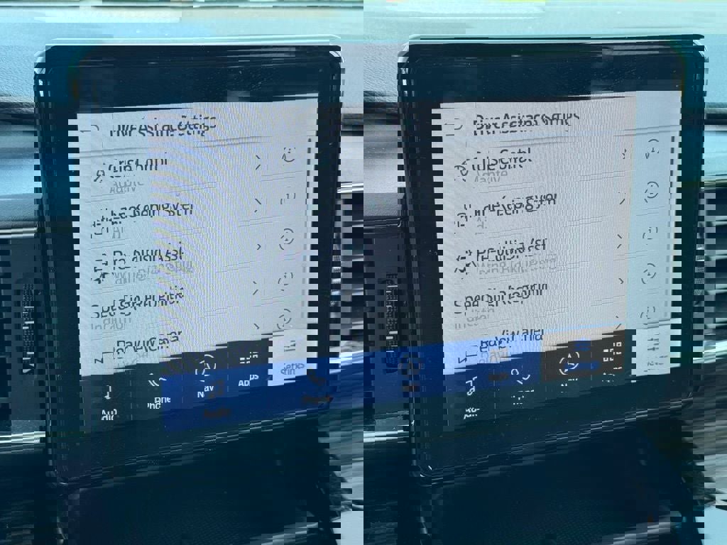 Certified 2024 Ford Explorer Limited image 26