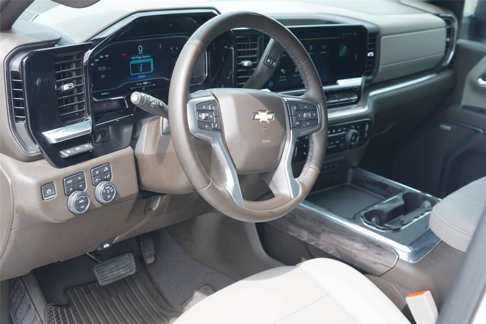 Used 2024 Chevrolet Silverado 2500 LTZ w/ LTZ Premium Package AWD/4WD image 9