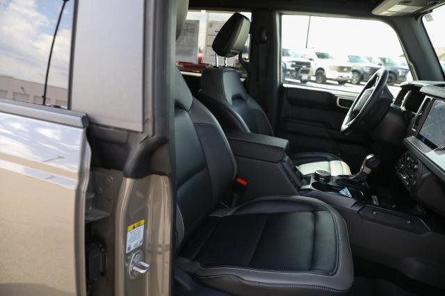 Certified 2025 Ford Bronco Outer Banks AWD/4WD image 30