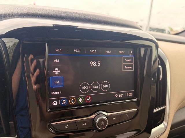 Used 2023 Chevrolet Traverse LS w/ Safety Package image 20