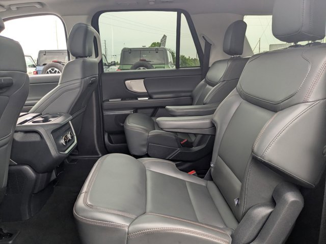 Certified 2025 Ford Expedition Max Active AWD/4WD image 30