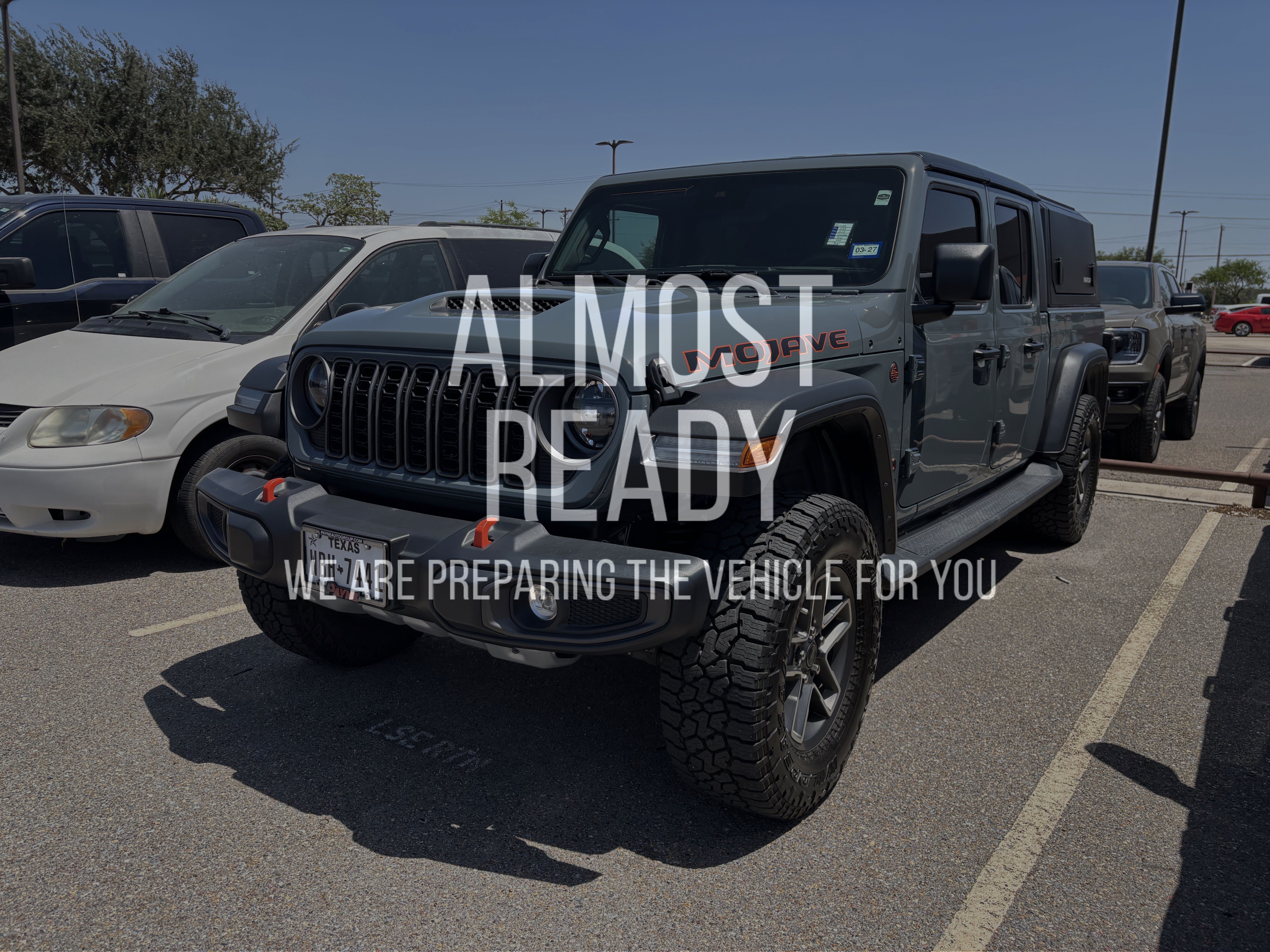 Used 2025 Jeep Gladiator Mojave AWD/4WD image 2