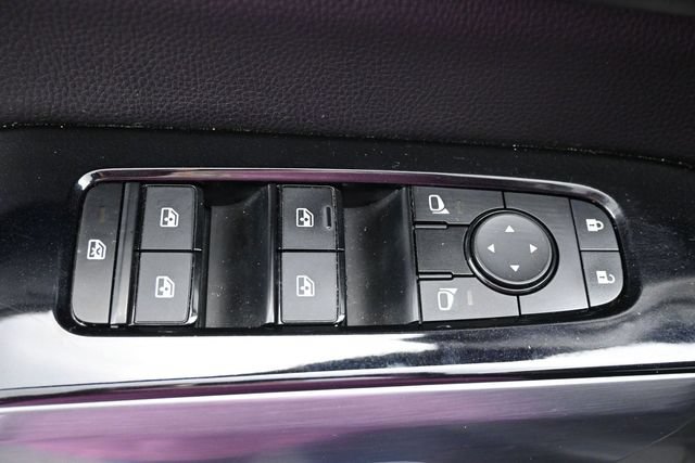 Used 2024 Nissan Pathfinder SL AWD/4WD image 15