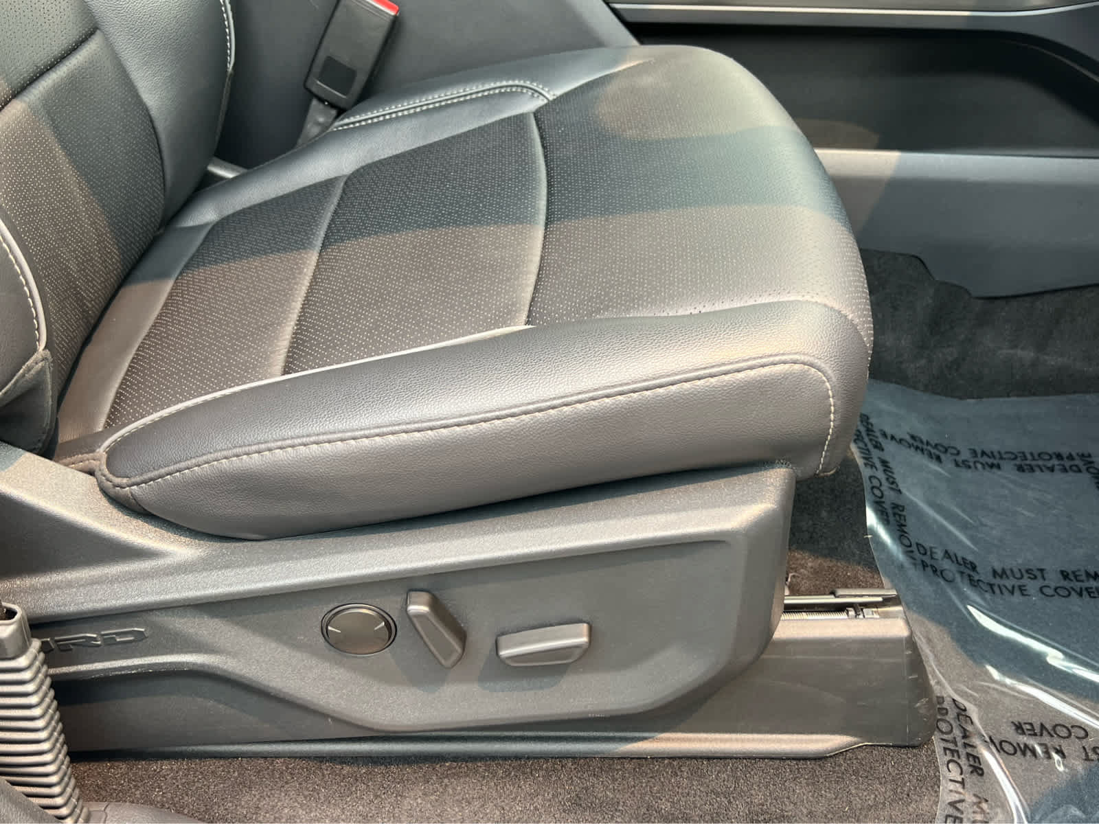 Certified 2025 Ford F150 Lariat AWD/4WD image 18