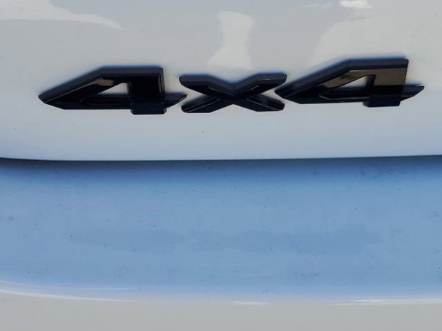 Used 2023 Jeep Grand Cherokee Altitude image 11