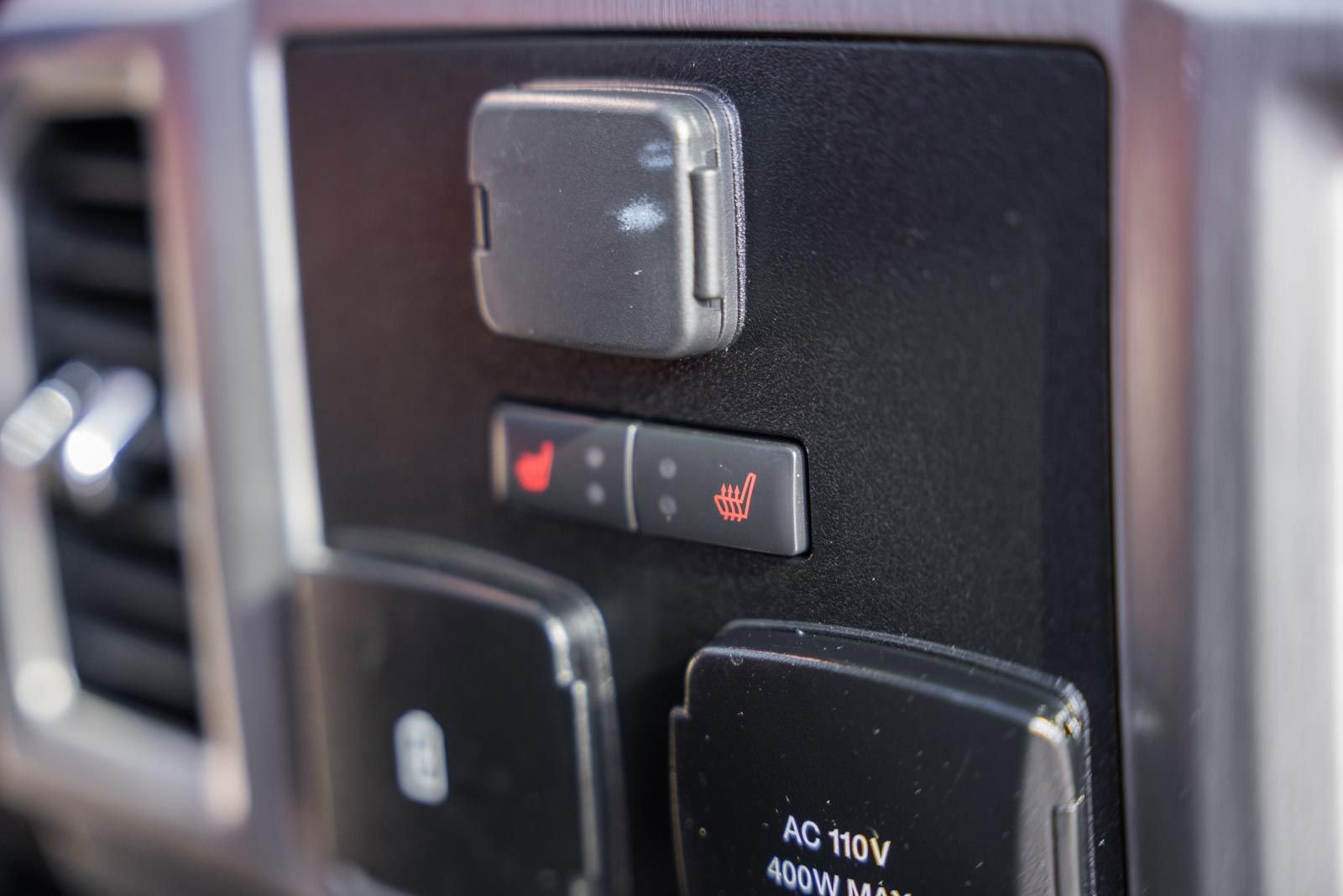 Certified 2022 Ford F450 Platinum w/ FX4 Off-Road Package image 41