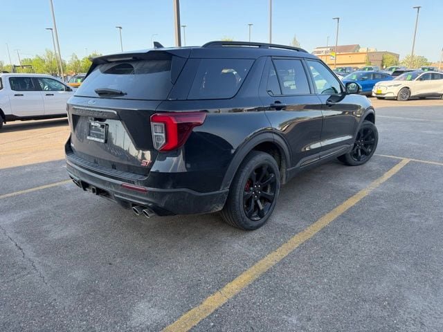 Certified 2023 Ford Explorer ST w/ Equipment Group 401A AWD/4WD image 4