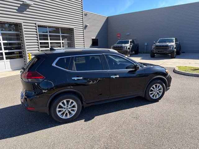 Used 2018 Nissan Rogue SV FWD image 4