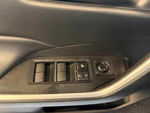 Used 2024 Toyota RAV4 LE AWD/4WD image 6