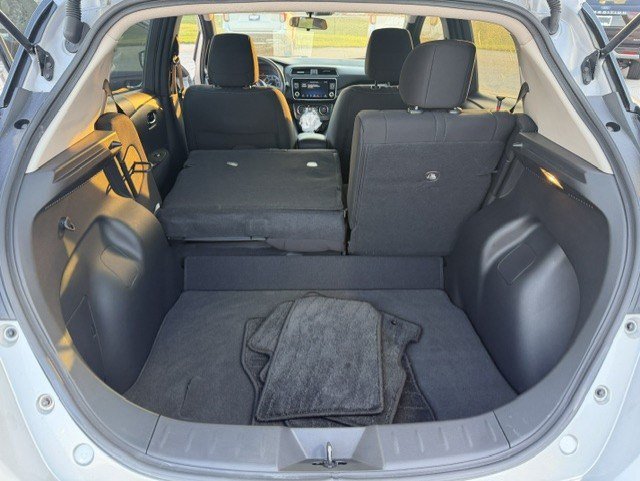 Used 2024 Nissan Leaf S FWD image 28