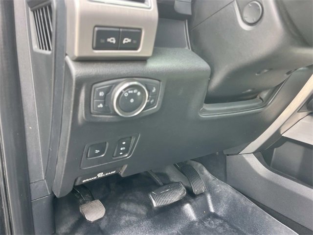 Certified 2020 Ford F450 Platinum w/ FX4 Off-Road Package image 29