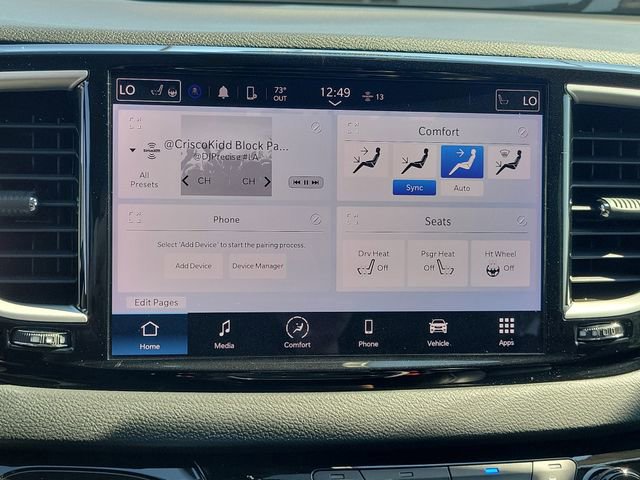 Used 2023 Chrysler Pacifica Touring-L image 13