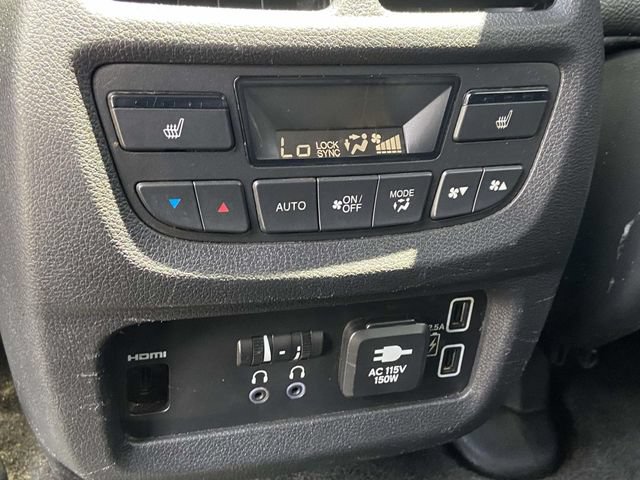 Used 2020 Honda Pilot Touring image 13
