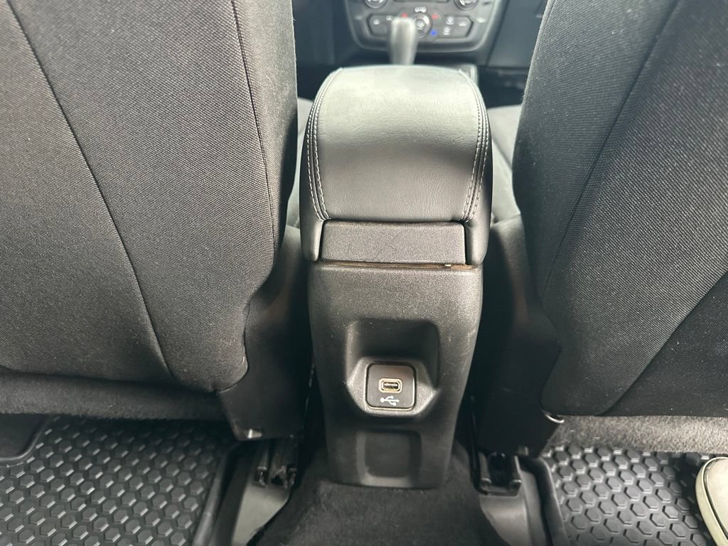 Used 2022 Jeep Renegade Latitude AWD/4WD image 31