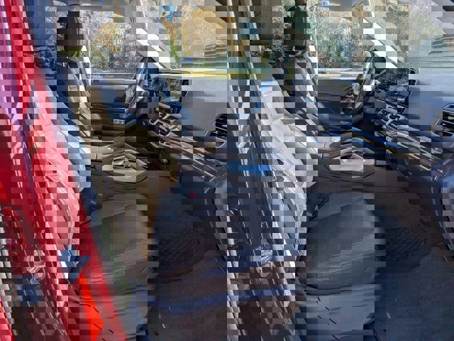 Used 2020 Mercedes-Benz GLE 350 4MATIC image 36