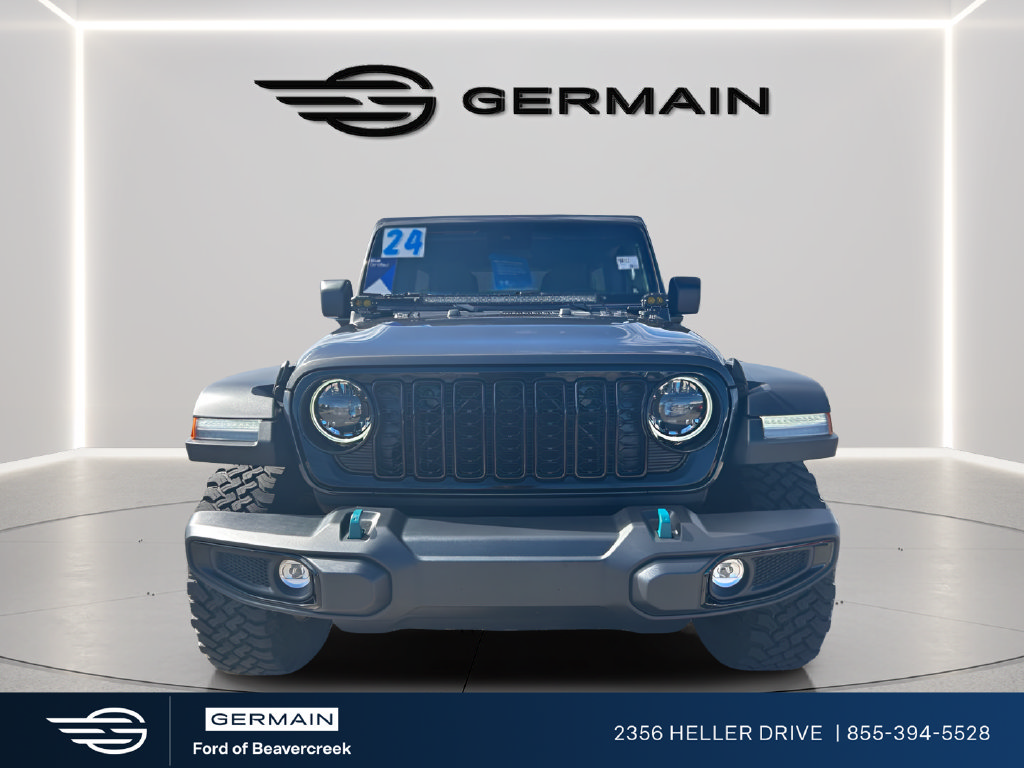 Used 2024 Jeep Wrangler Unlimited Sport AWD/4WD image 3