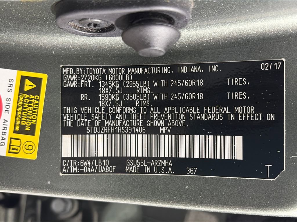Used 2017 Toyota Highlander XLE w/ Carpet Mat Package AWD/4WD image 9
