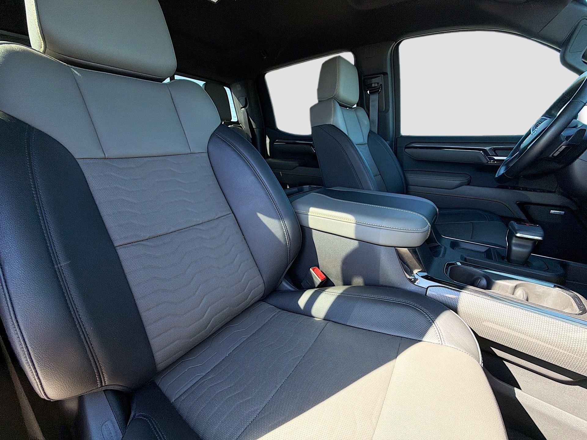 Used 2023 Chevrolet Silverado 1500 ZR2 w/ Technology Package image 35