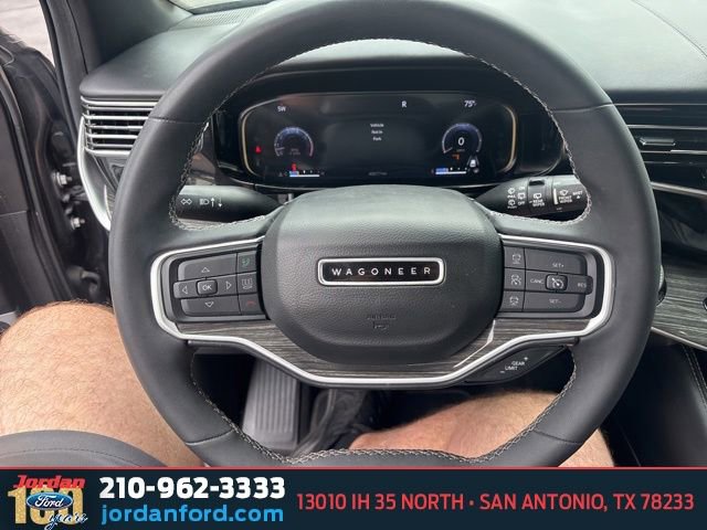Used 2022 Jeep Wagoneer Series III AWD/4WD image 20