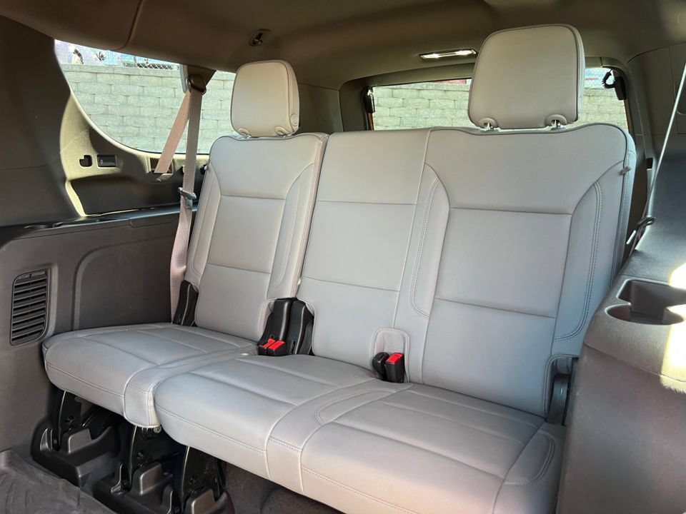 Used 2021 GMC Yukon XL SLT w/ SLT Premium Package AWD/4WD image 6