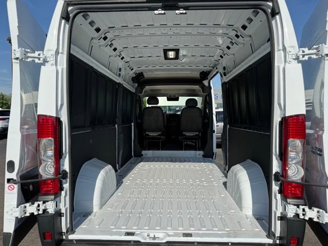 Used 2026 RAM ProMaster 2500 w/ Convenience Group FWD image 39