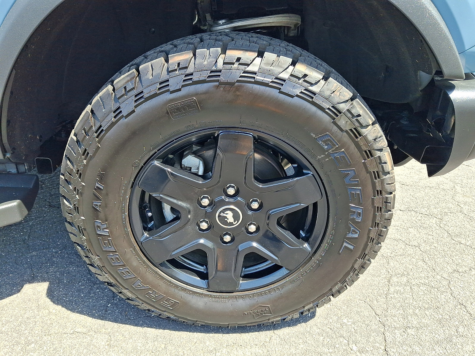 Certified 2022 Ford Bronco Black Diamond image 8