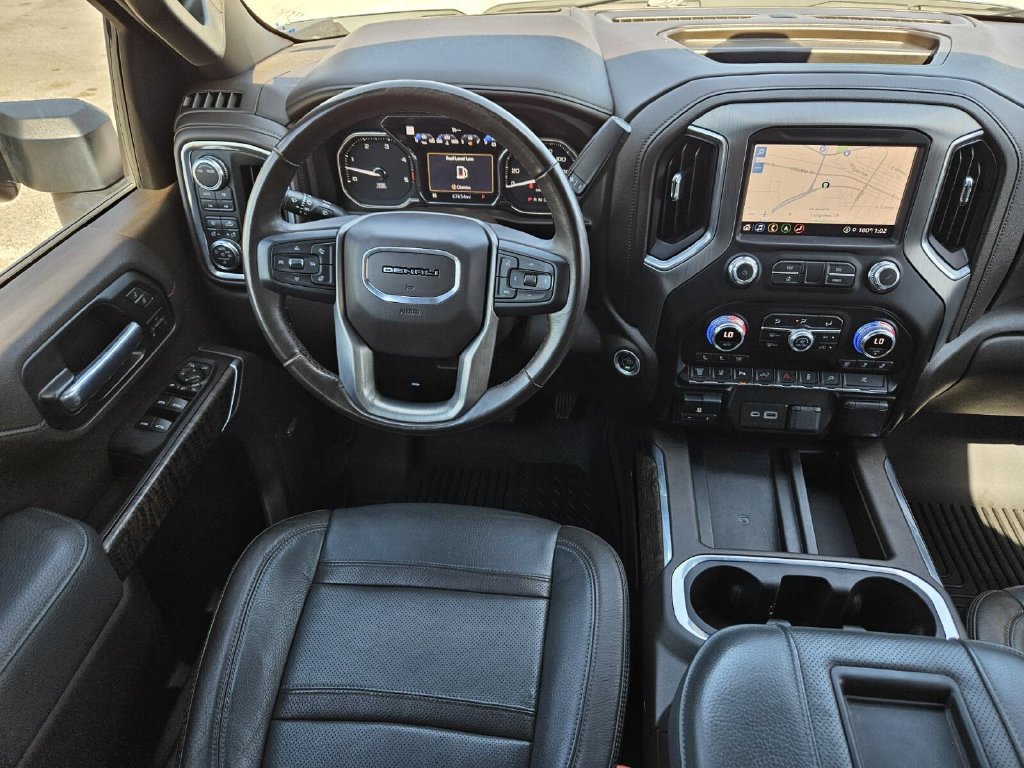 Used 2022 GMC Sierra 3500 Denali w/ Denali Ultimate Package AWD/4WD image 26