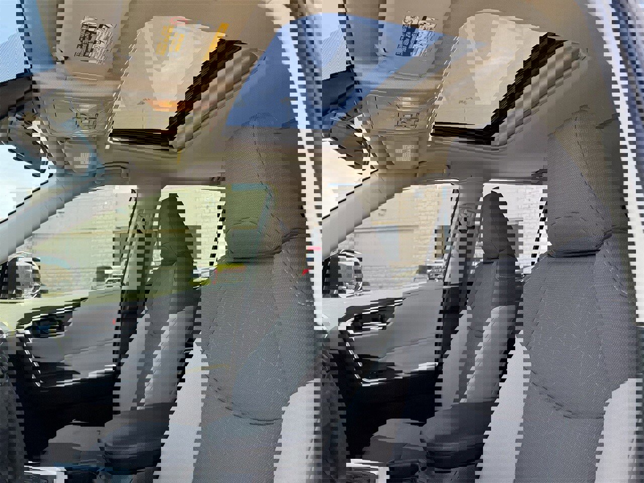 Used 2019 Toyota RAV4 XLE w/ Convenience Package image 25