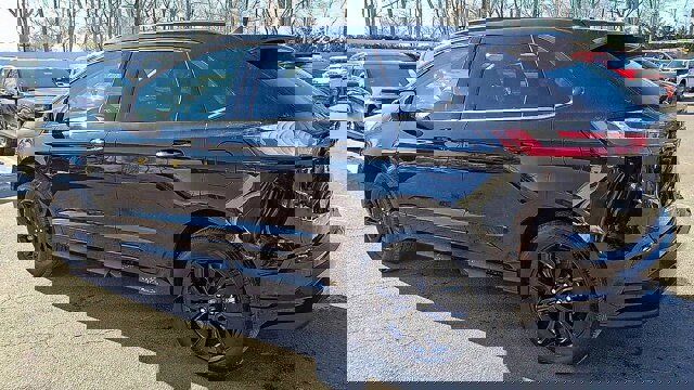 Certified 2022 Ford Edge SE w/ Black Appearance Package image 4