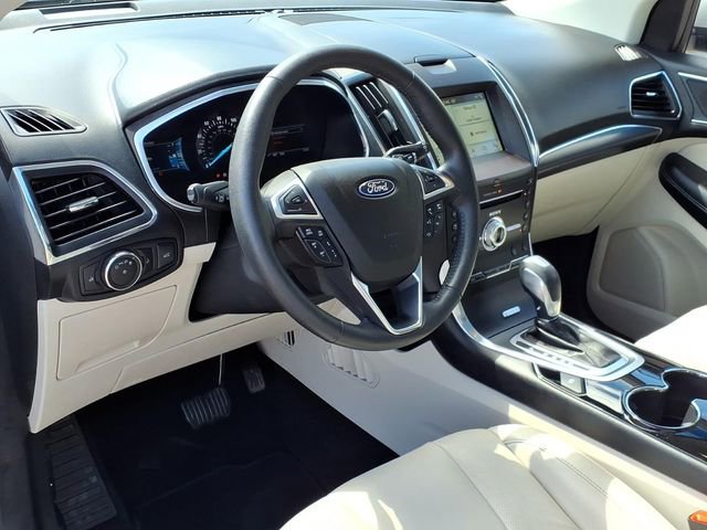 Certified 2018 Ford Edge Titanium w/ Equipment Group 301A FWD image 14