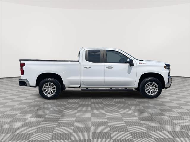 Used 2022 Chevrolet Silverado 1500 LT AWD/4WD image 6