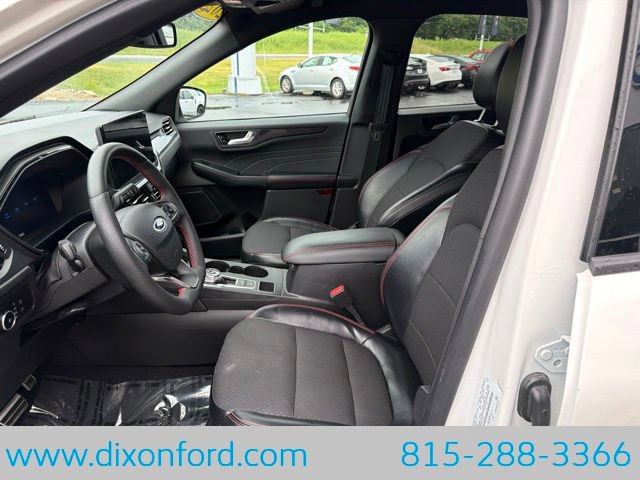Certified 2023 Ford Escape ST-Line Elite AWD/4WD image 11
