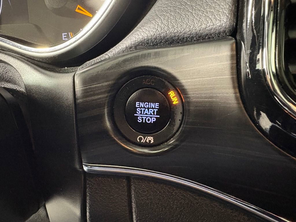 Used 2019 Jeep Grand Cherokee Limited w/ Luxury Group II image 22