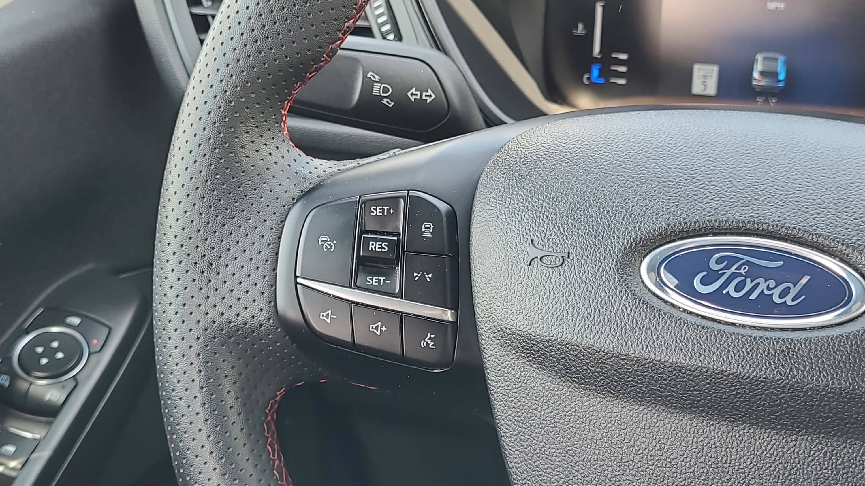 Certified 2023 Ford Escape ST-Line w/ Tech Pack #1 FWD image 14