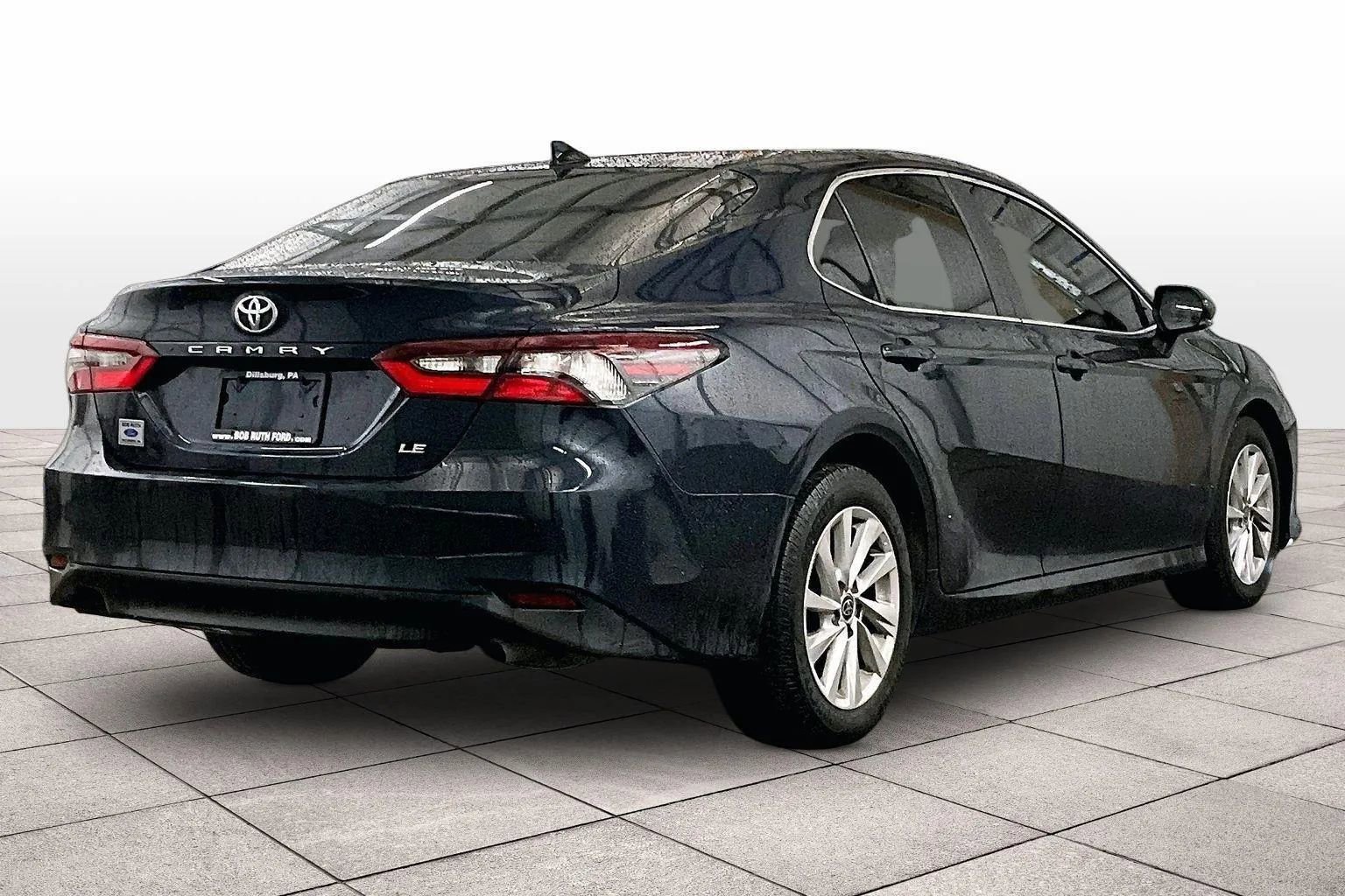 Used 2021 Toyota Camry LE w/ Cold Weather Package image 11