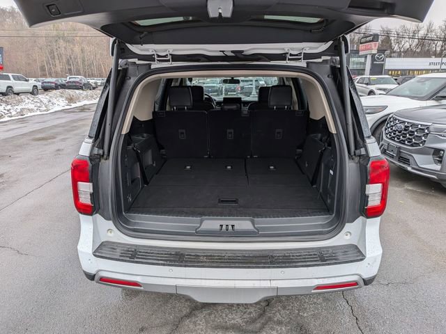 Certified 2022 Ford Expedition XLT image 18